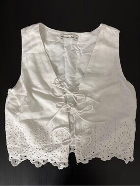 Abercrombie & Fitch White Eyelet Lace-Up Sleeveless Top